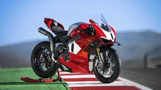 ducati-panigale-2023